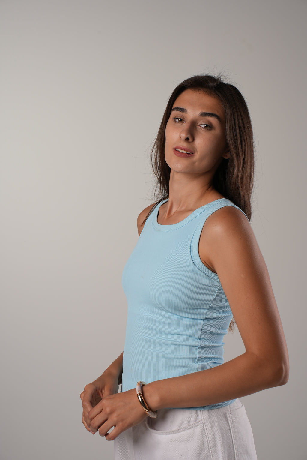 Blue crew padded top.